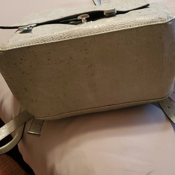 Backpack - Picture 3 of 5